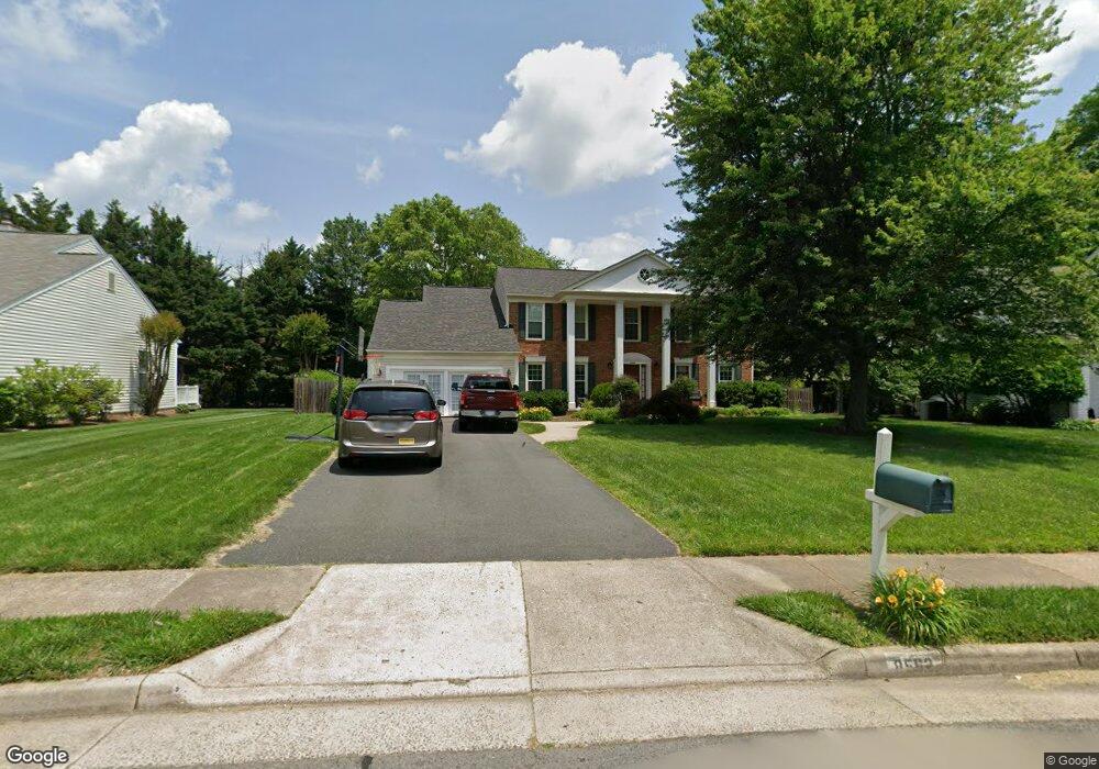 8562 Yoder St, Manassas, VA 20110 - photo 1