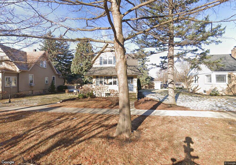 132 N Evergreen Ave, Elmhurst, IL 60126 - photo 1