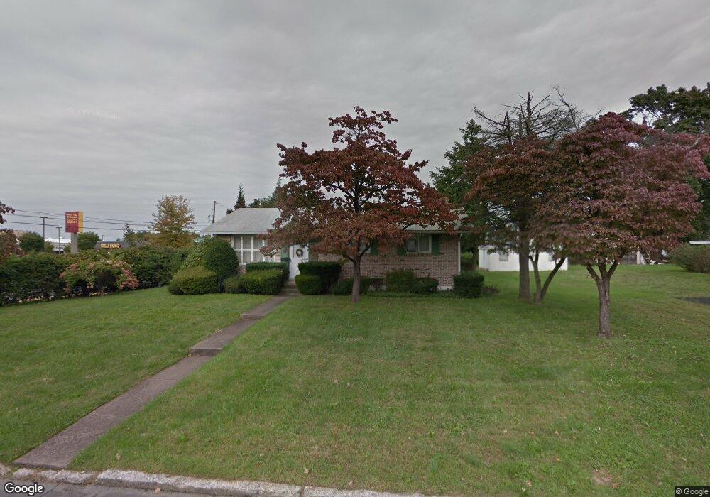 2237 31st St SW unit 2245, Allentown, PA 18103 - photo 1