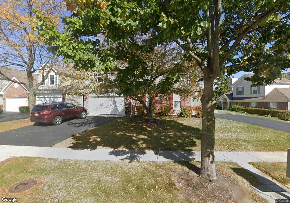 2105 Peach Tree Ln unit 2105, Algonquin, IL 60102 - photo 1