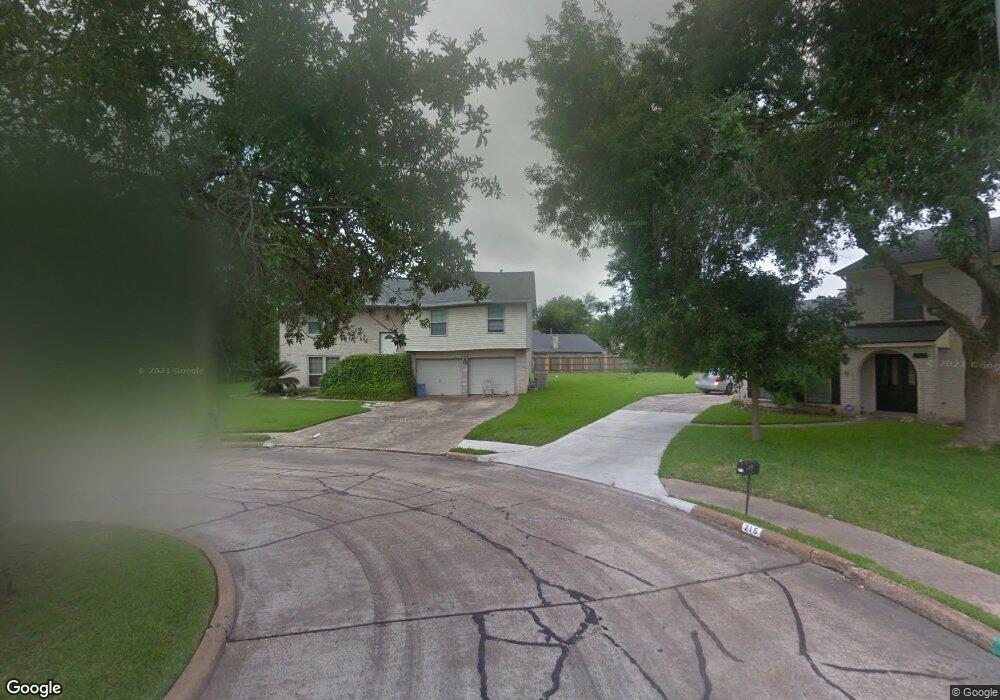 211 Pecan Valley Ct, Friendswood, TX 77546 - photo 1