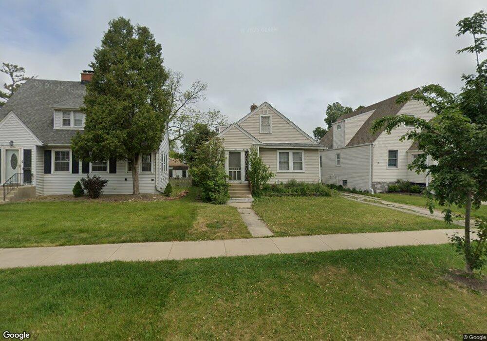 1712 E Algonquin Rd, Des Plaines, IL 60016 - photo 1