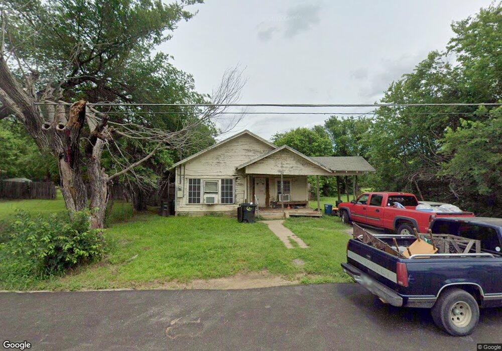 306 Erie St, Cleburne, TX 76031 - photo 1