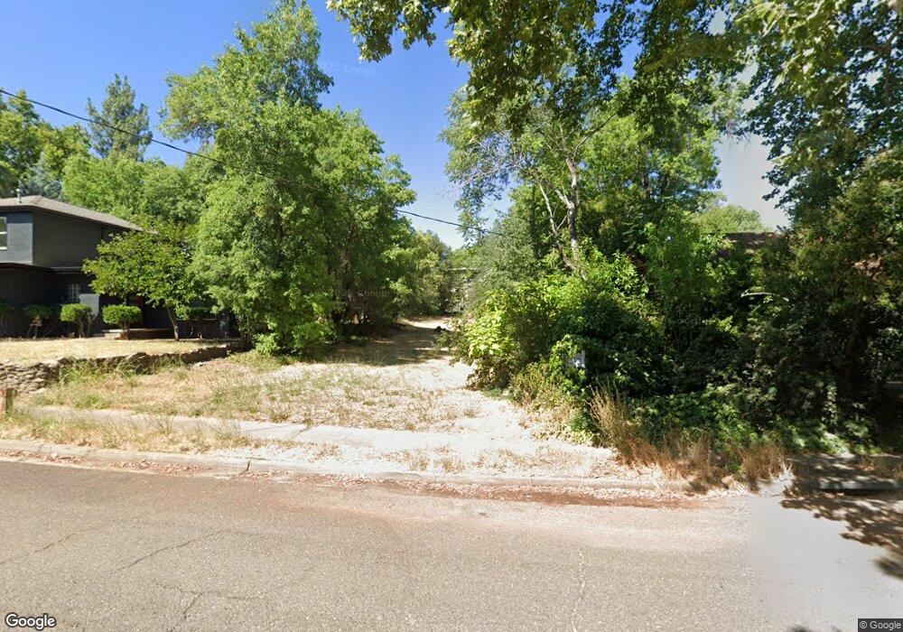 1412 Willis St, Redding, CA 96001 - photo 1