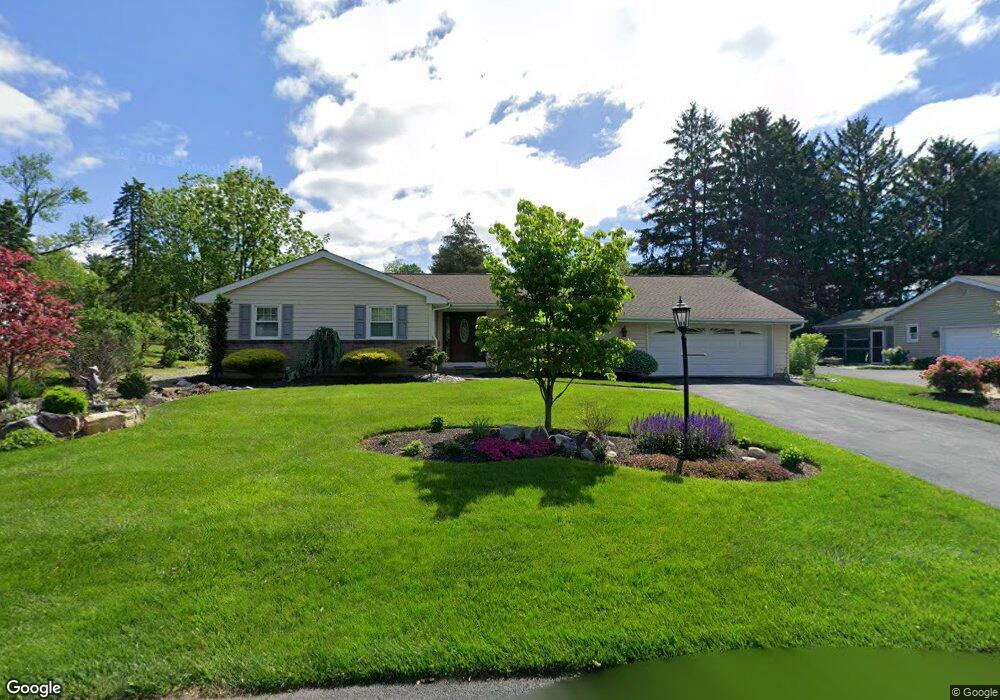 1191 Divot Dr, Allentown, PA 18106 - photo 1