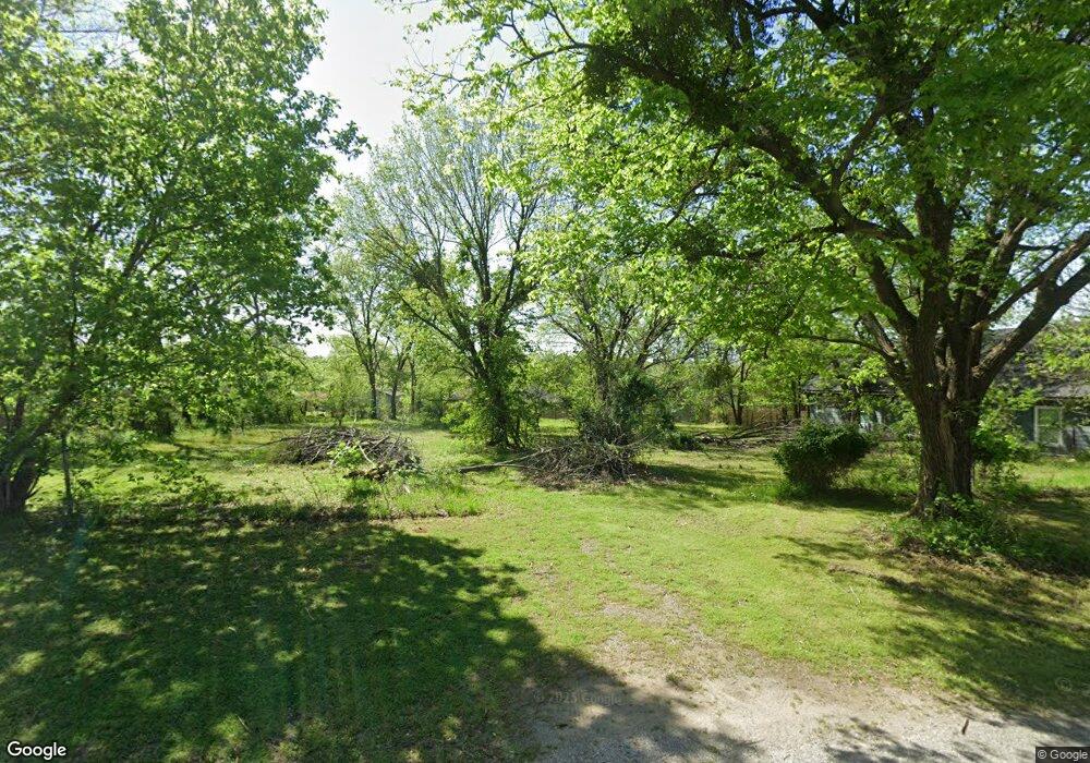 916 N Elizabeth St, Sapulpa, OK 74066 - photo 1