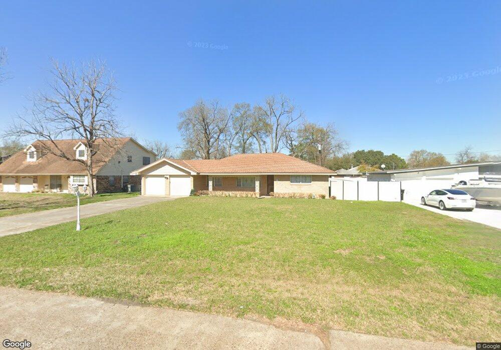 207 E Thornton Rd, Houston, TX 77022 - photo 1