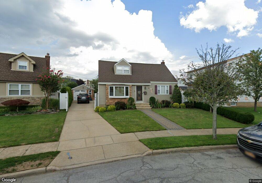 762 Marion St, Franklin Square, NY 11010 - photo 1