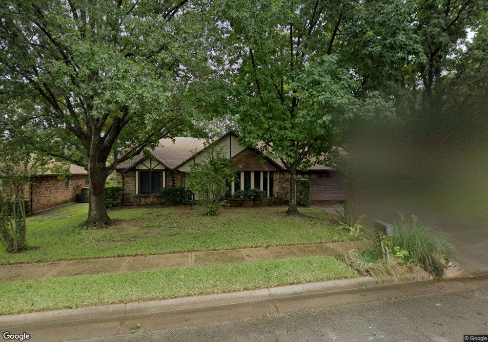 3004 Bramble Oaks Ct, Bedford, TX 76021 - photo 1