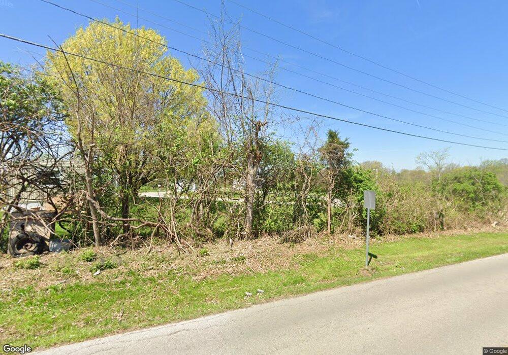 302 Commodore Dr, Frankfort, KY 40601 - photo 1