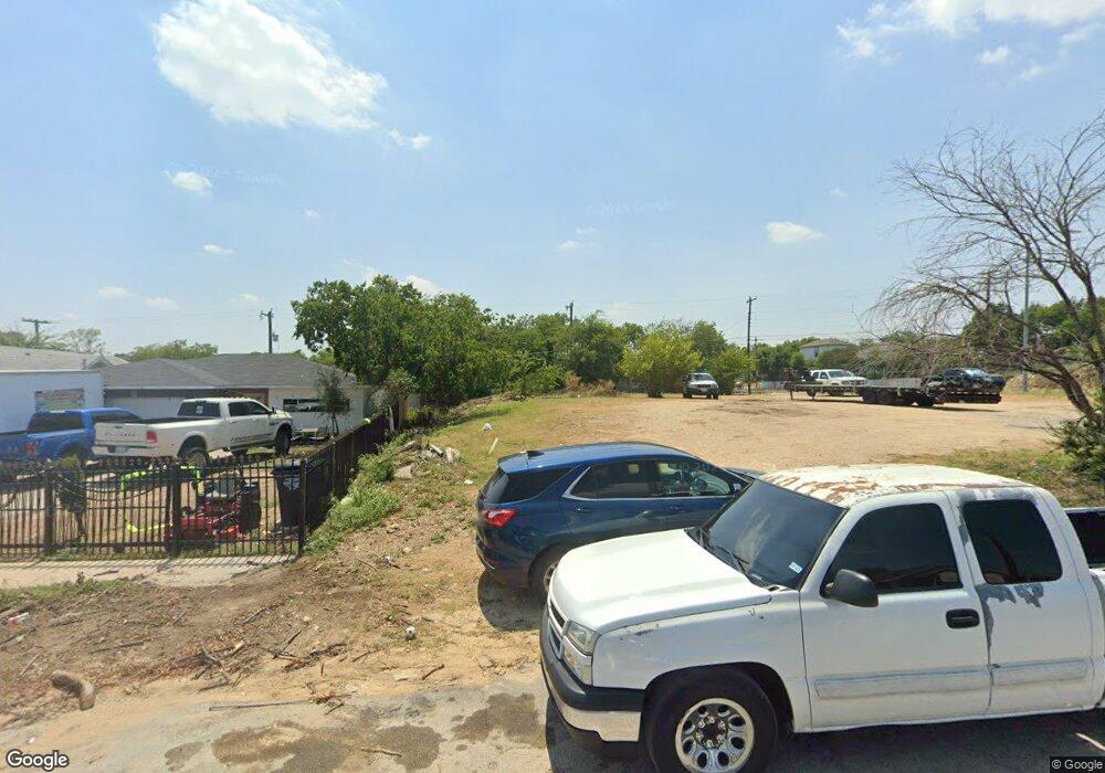 2619 NW 32nd St, Fort Worth, TX 76106 - photo 1