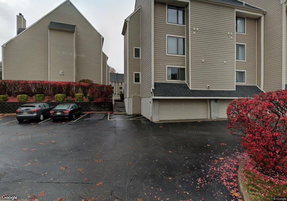 802 River Renaissance unit B2, East Rutherford, NJ 07073 - photo 1