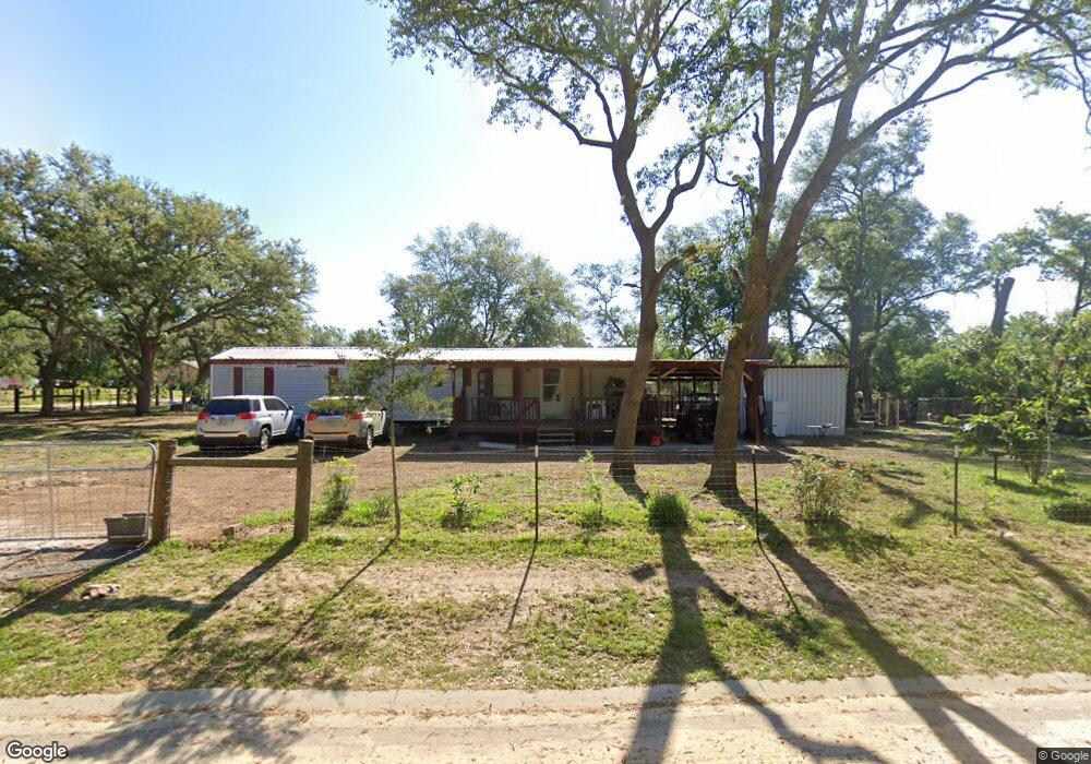 357 Twelve Oaks St, Douglas, GA 31533 - photo 1