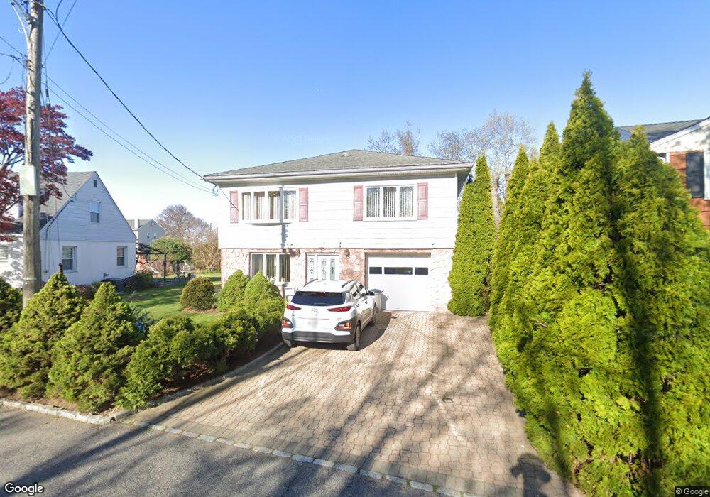 95 Heights Dr, Yonkers, NY 10710 - photo 1