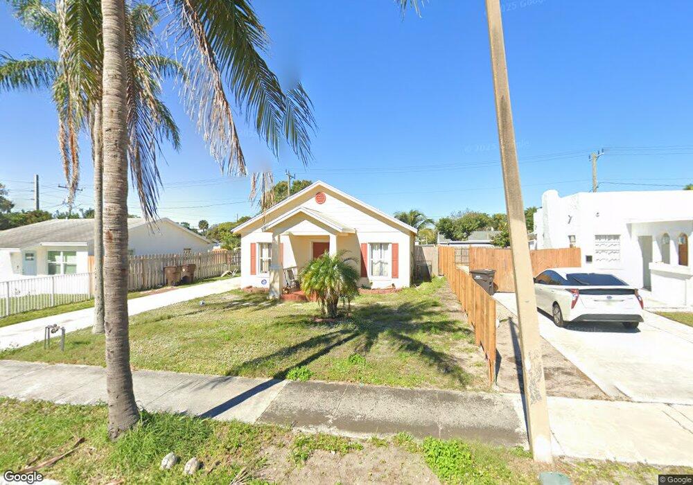 941 29th St, West Palm Beach, FL 33407 - photo 1