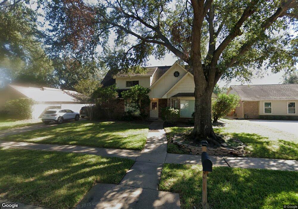 8106 Town Creek Dr, Houston, TX 77095 - photo 1