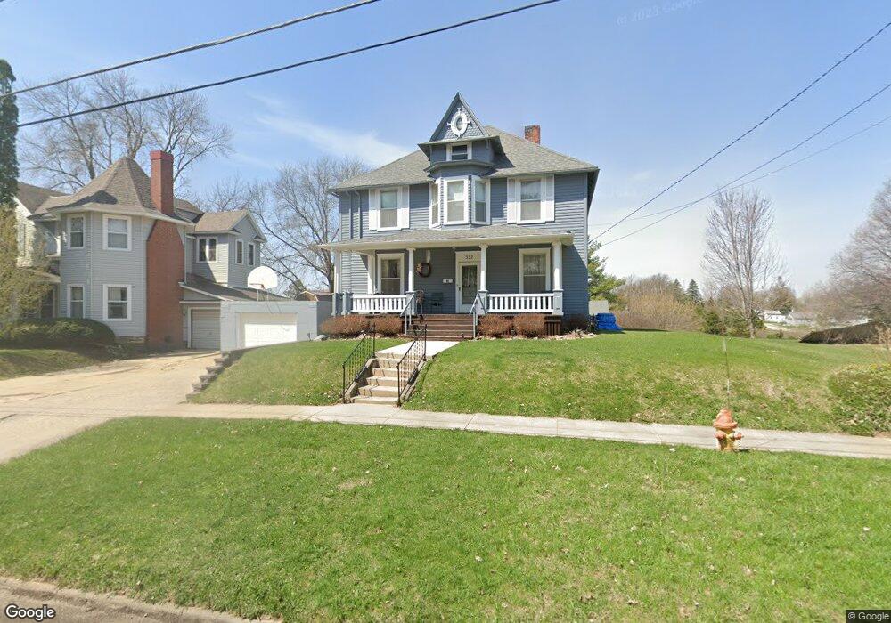 332 S Vine St, West Union, IA 52175 - photo 1