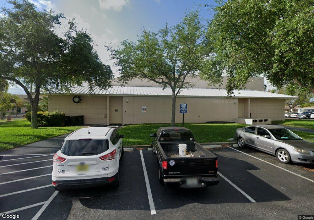 410 SE 3rd St, Hallandale Beach, FL 33009 - photo 1