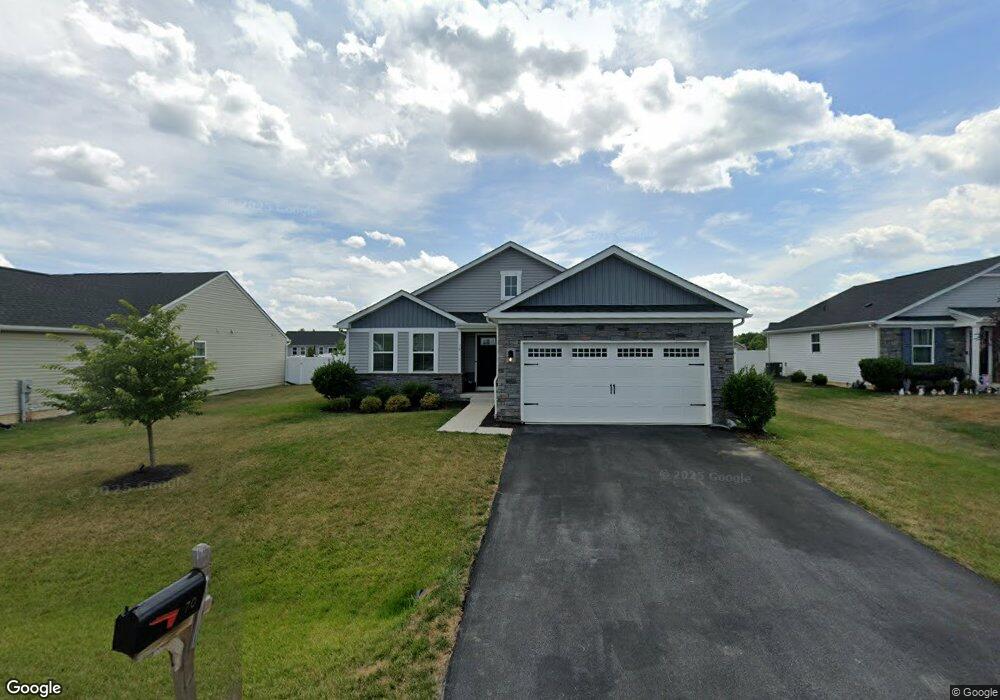 70 Bindweed Ct, Bunker Hill, WV 25413 - photo 1