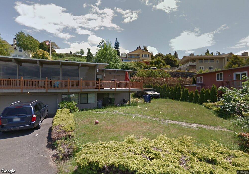 2709 Soundview Dr W, University Place, WA 98466 - photo 1