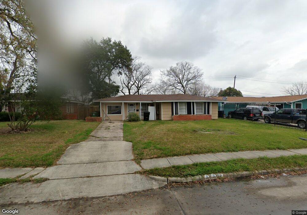 5239 Browncroft St, Houston, TX 77021 - photo 1