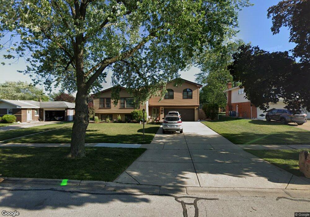 15W605 Virginia Ln, Elmhurst, IL 60126 - photo 1