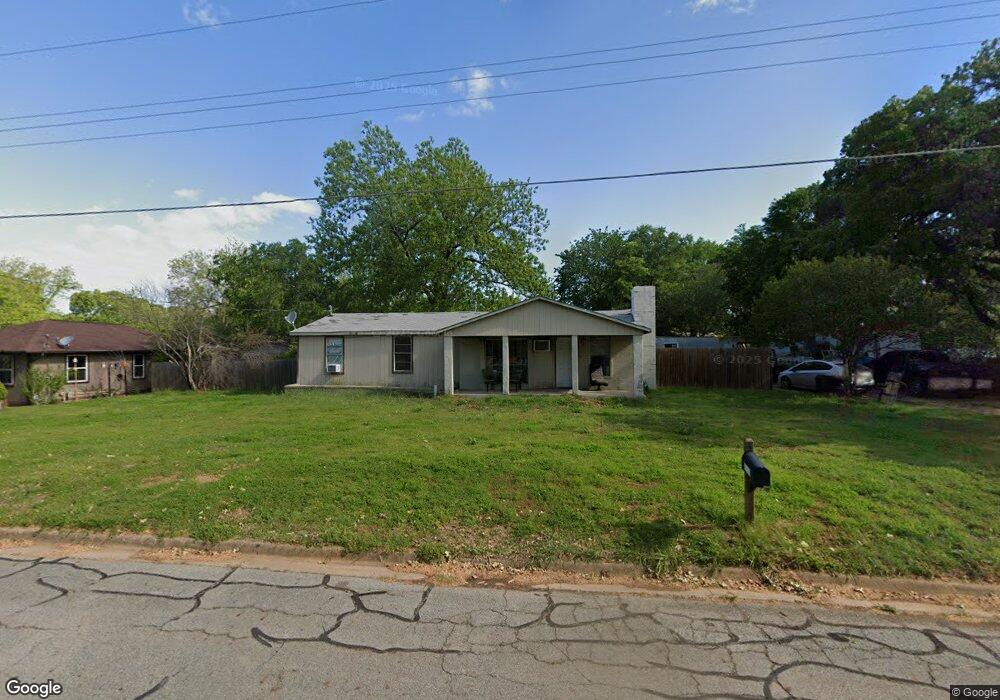 1031 Thatcher St, Denison, TX 75020 - photo 1