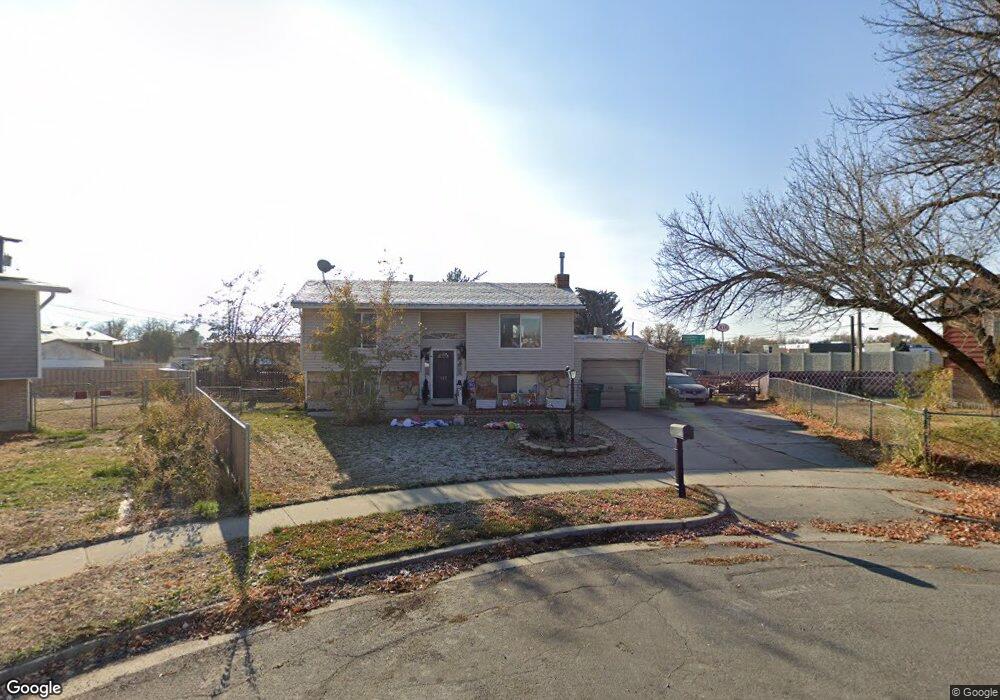 219 W 590 N, Layton, UT 84041 - photo 1