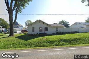 208 S 4th St, Edwardsport, IN 47528