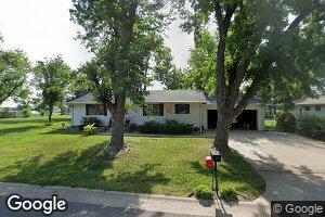409 S 18th St, Wymore, NE 68466