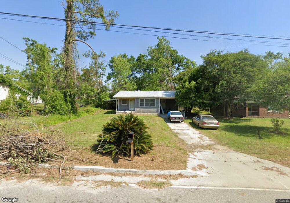 605 Gordon St E, Douglas, GA 31533 - photo 1