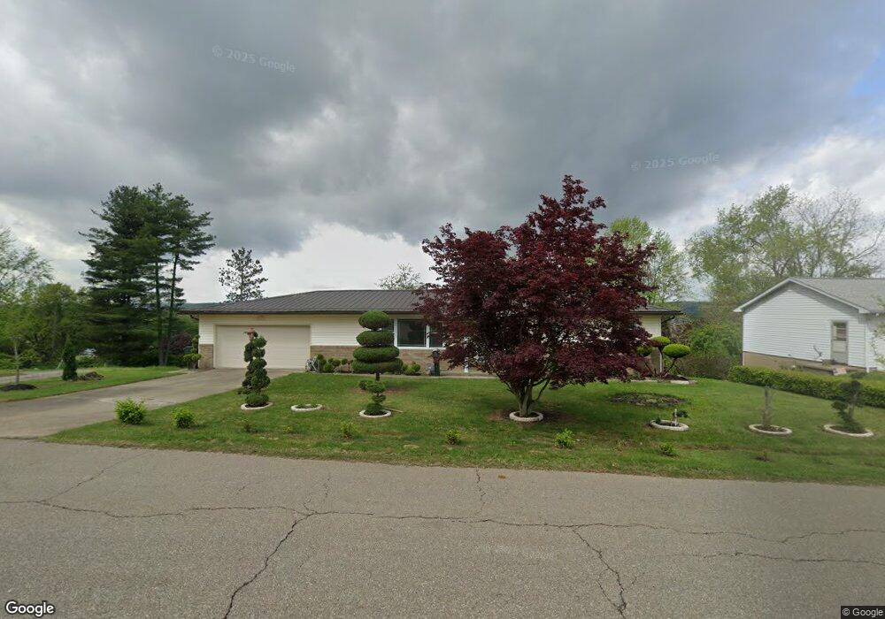 181 Ridgewood Dr, Coshocton, OH 43812 - photo 1