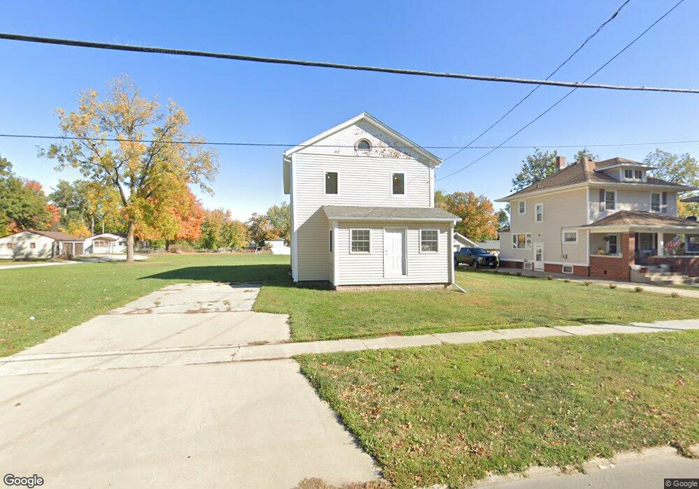 710 E 7th St N, Newton, IA 50208 - photo 1