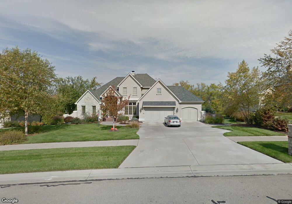 4236 SW Clarion Lakes Dr, Topeka, KS 66610 - photo 1