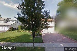 49 Nottingham Rd, New Hyde Park, NY 11040