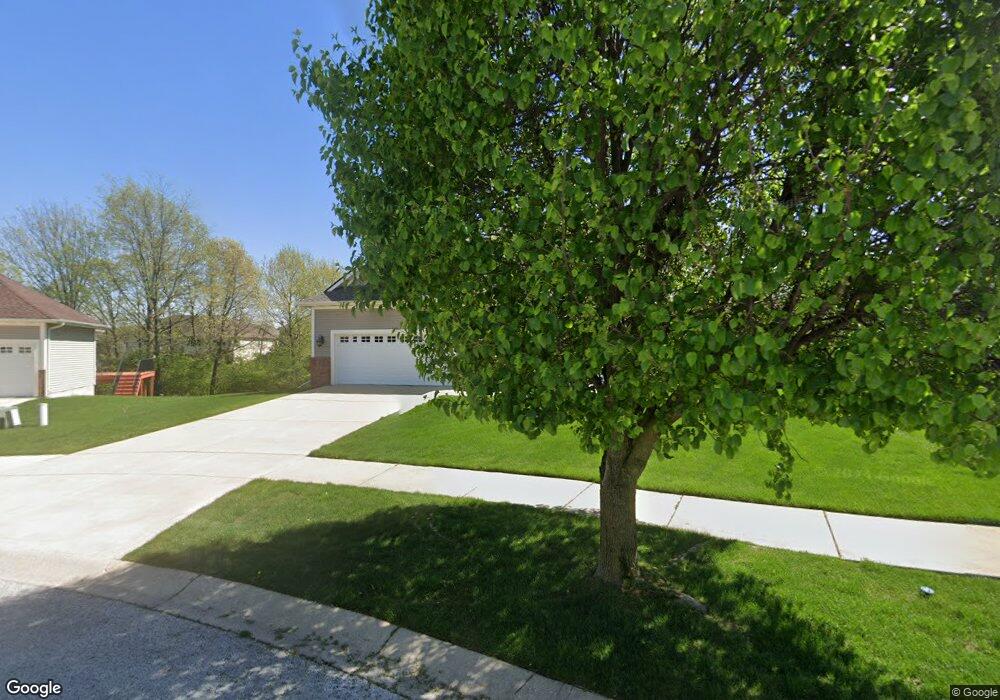 1421 Sleepy Hollow Ct, Crown Point, IN 46307 - photo 1