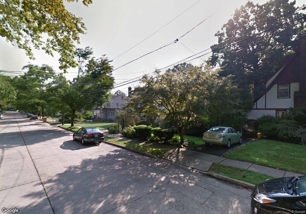 1325 Princeton Rd, Teaneck, NJ 07666 - photo 1