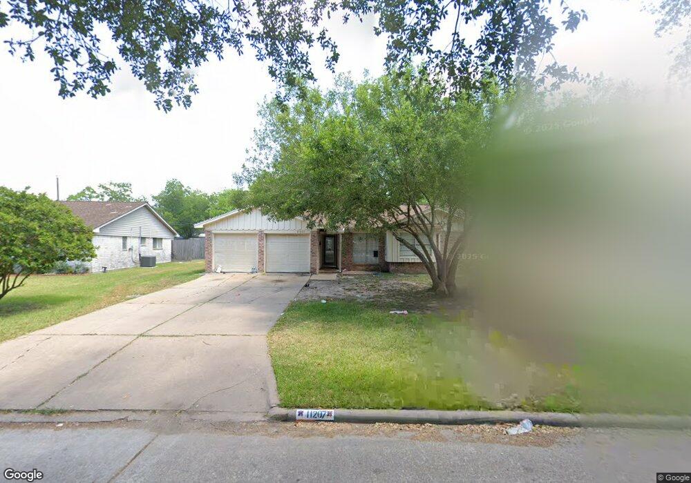 11207 Caribbean Ln, Houston, TX 77089 - photo 1
