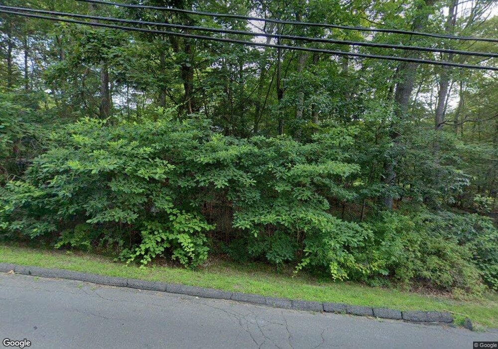 2 Twixt Hills Rd, Ridgefield, CT 06877 - photo 1