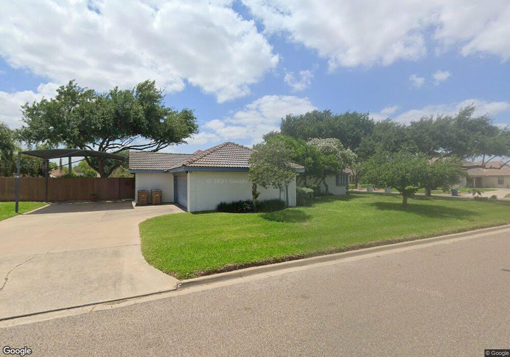 2500 Kings Dr, Edinburg, TX 78539 - photo 1