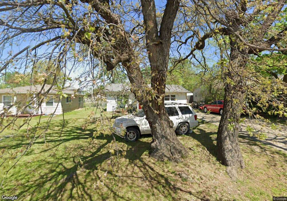 1231 E Bryan Ave, Sapulpa, OK 74066 - photo 1