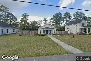465 Camellia Dr, Pembroke, GA 31321