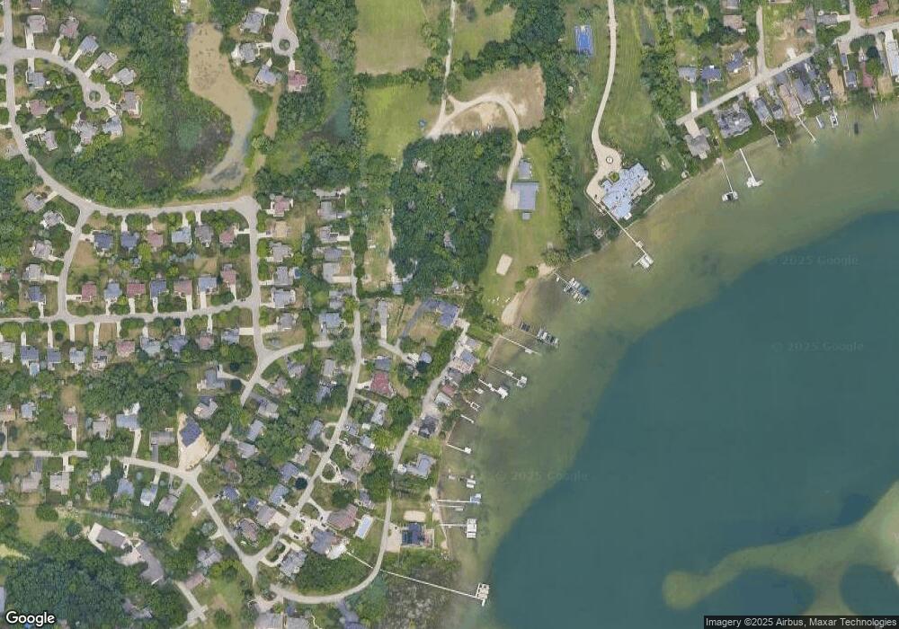 5401 Recreation Ct, West Bloomfield, MI 48324 - photo 1