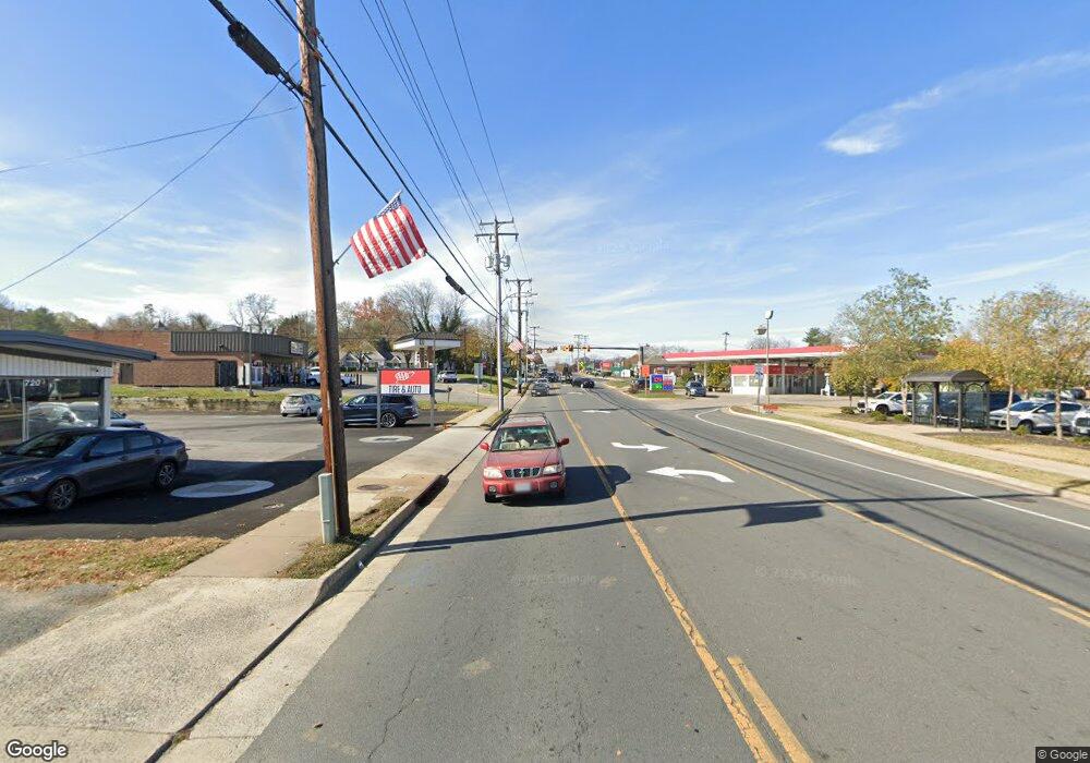 E Main St, Purcellville, VA 20132 - photo 1