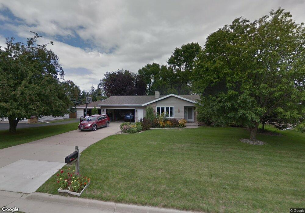 2290 W Roberts Ave, Appleton, WI 54914 - photo 1