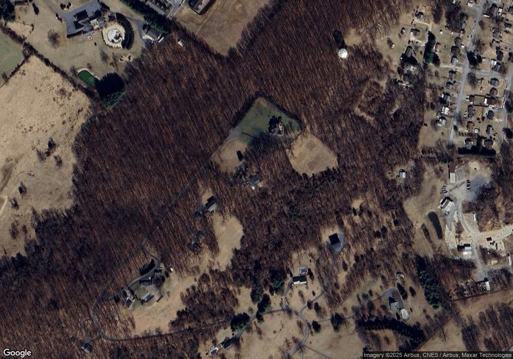 401 Brookwood Rd, Staunton, VA 24401 - photo 1