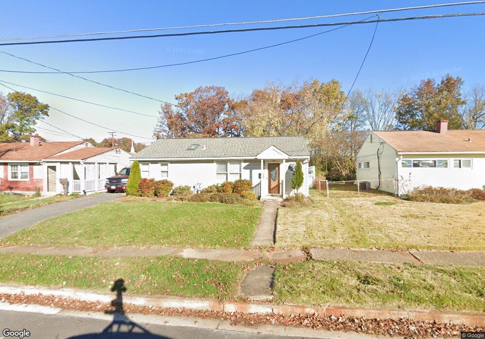 302 Mardo Ave, Halethorpe, MD 21227 - photo 1