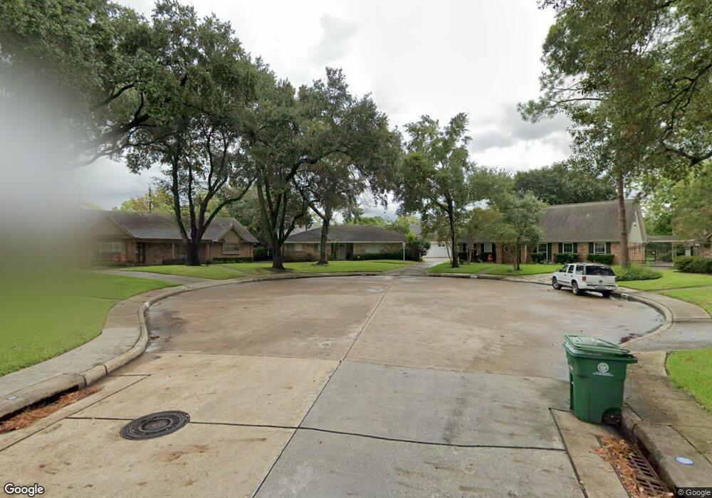 12102 Queensbury Ln, Houston, TX 77024 - photo 1