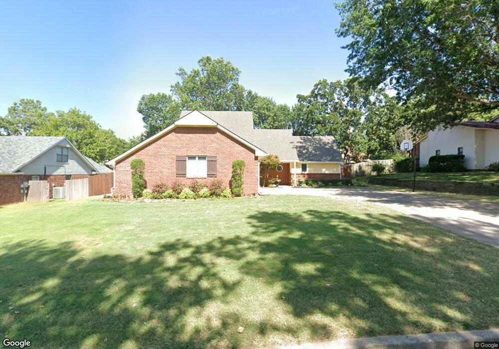 1208 N Miller Dr, Claremore, OK 74017 - photo 1