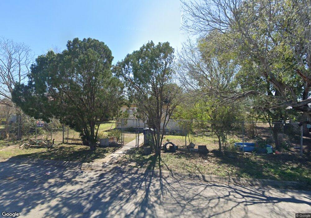 427 Pine St, Donna, TX 78537 - photo 1